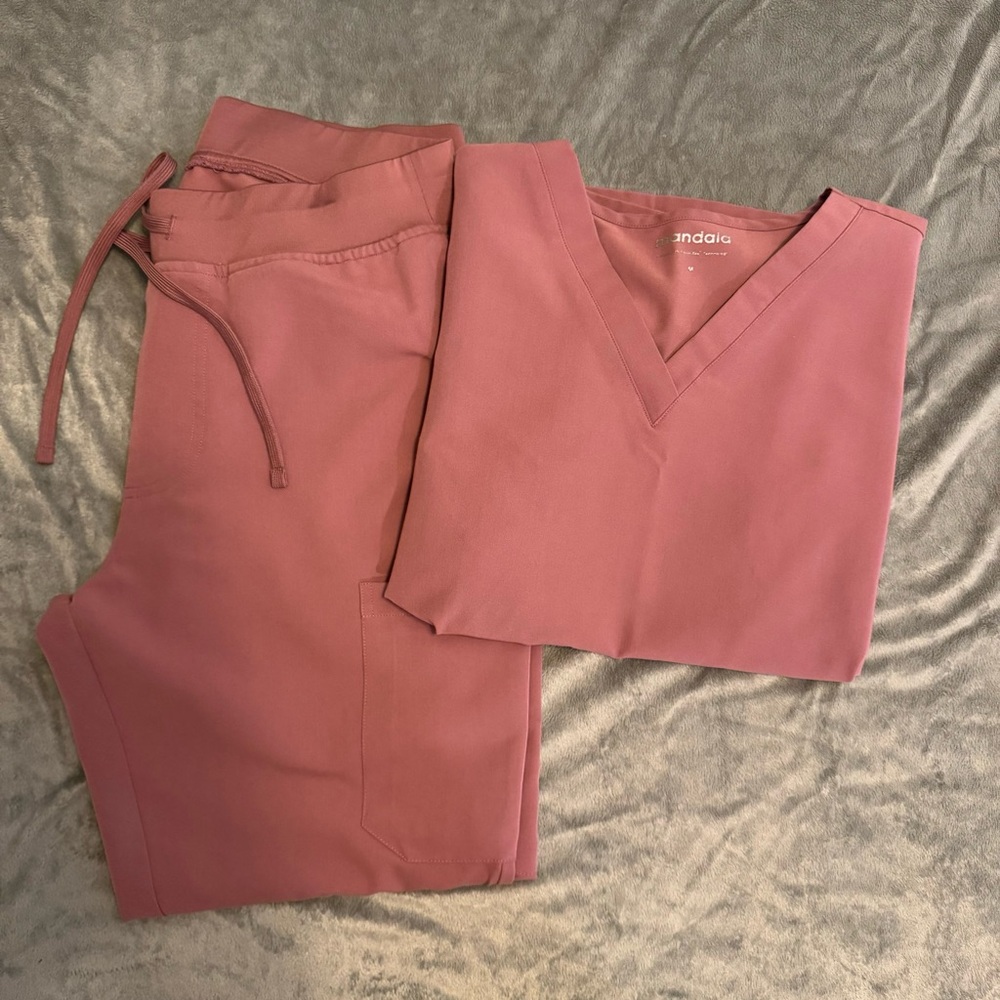 Mandala scrub set